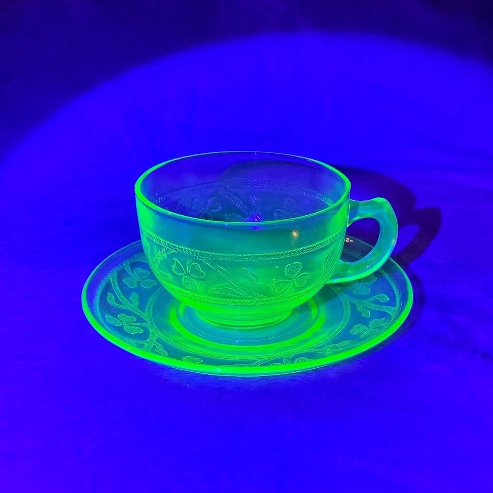 Vintage Hazel Atlas Uranium Cloverleaf‎ Tea Cup and Saucer Set Glows